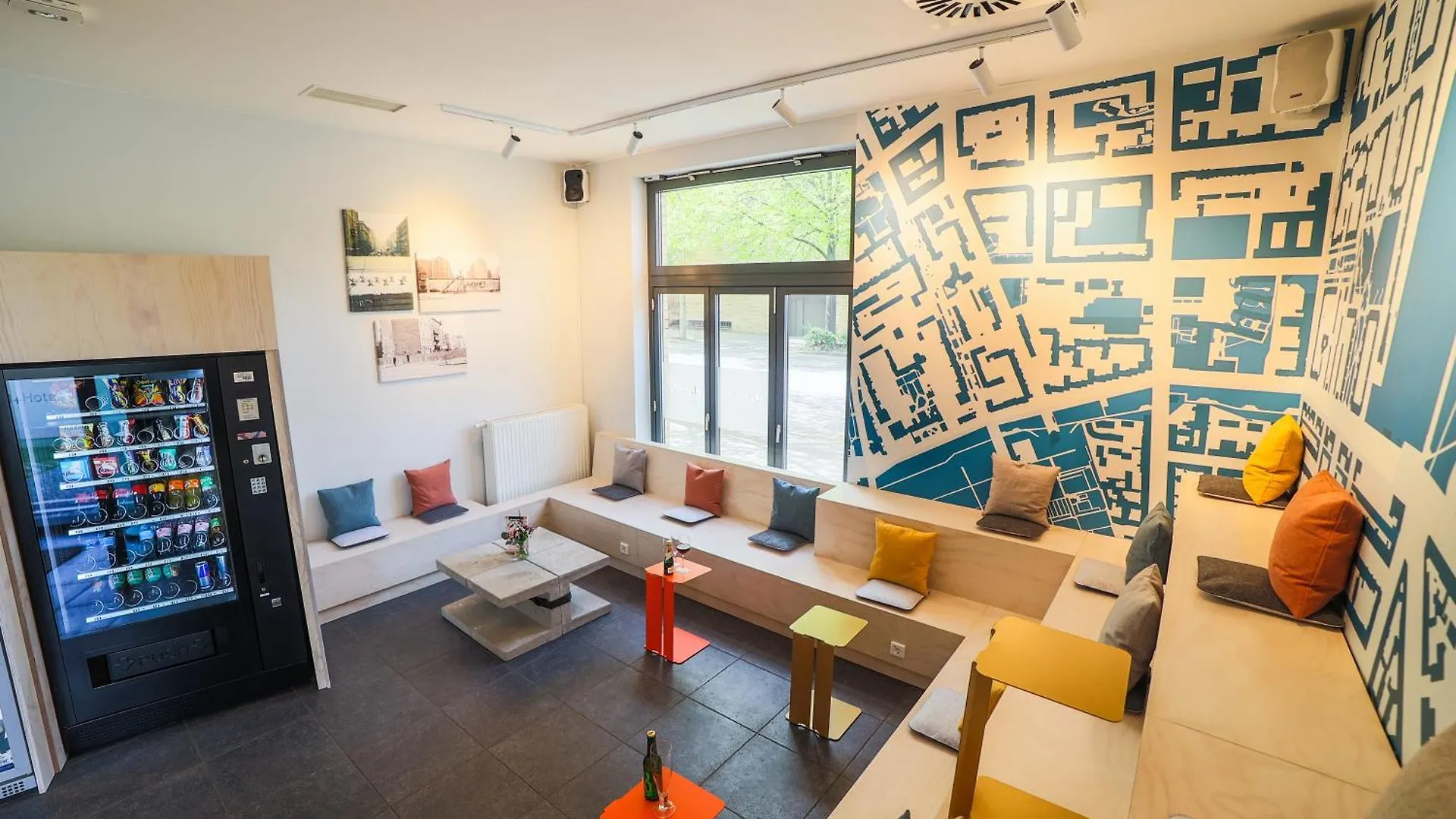 H+ Hotel 4Youth Berlim