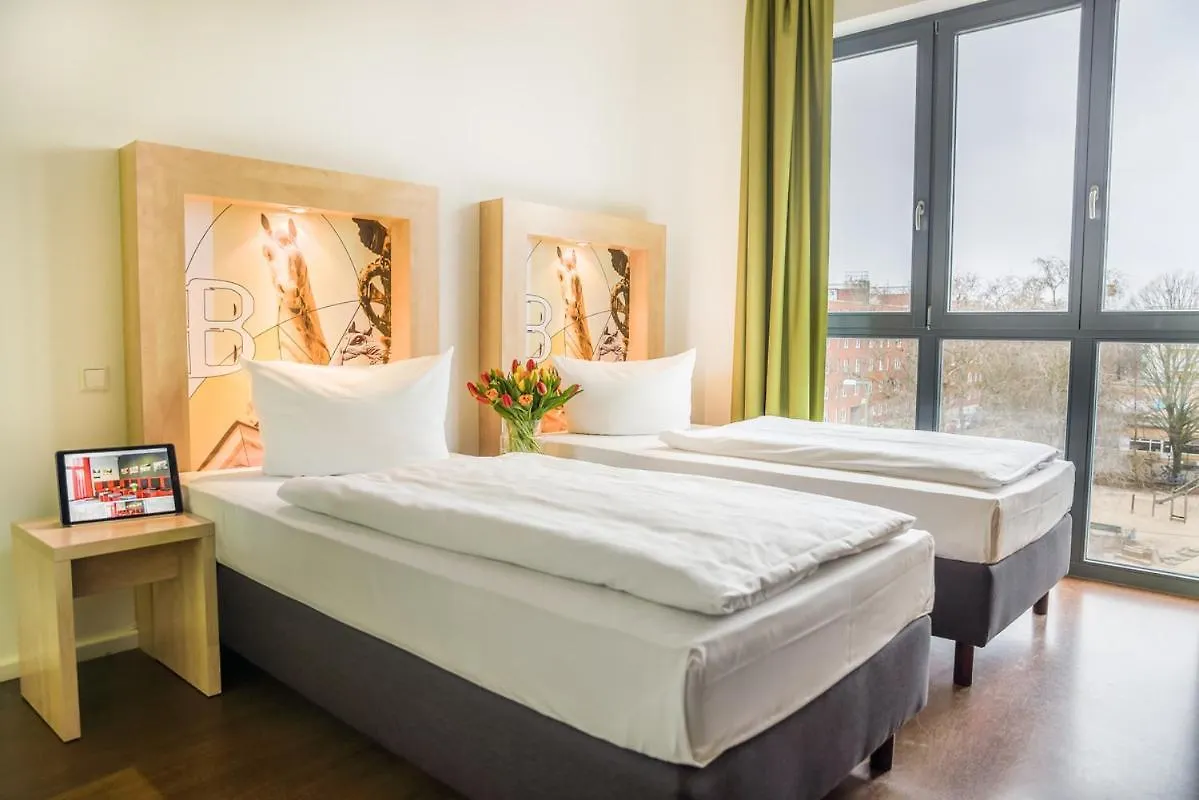 H+ Hotel 4Youth Berlim 3*,