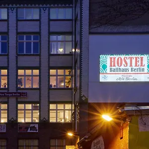Ballhaus Albergue