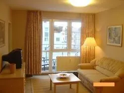 H+ Hotel 4Youth Berlin 3*,